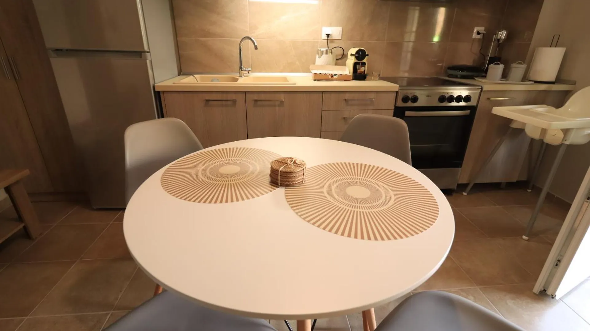 Marialena Apartment By Rentalspro - ניאה מודאניה